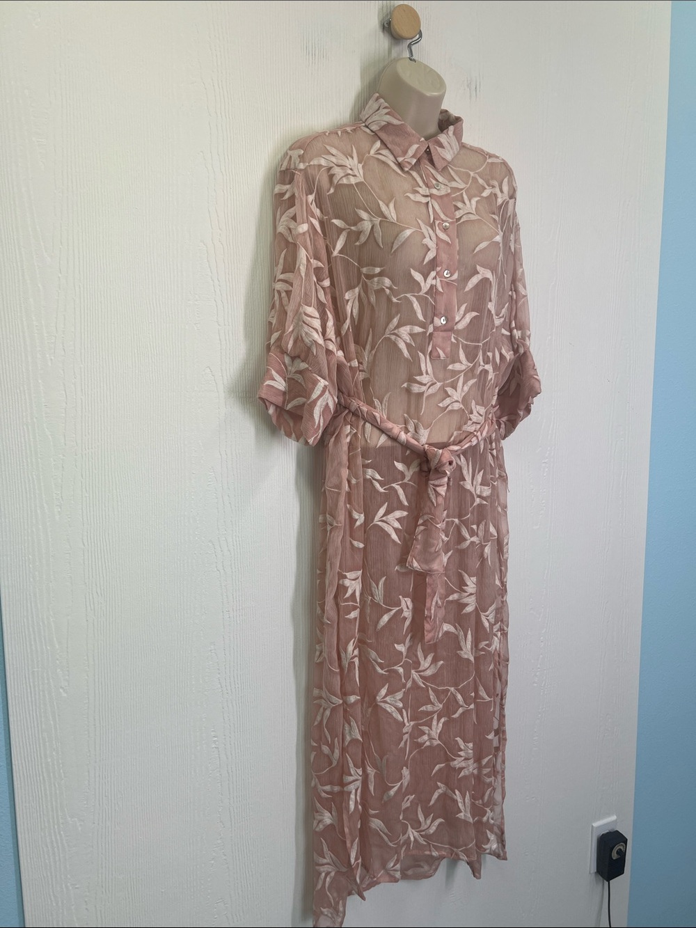 Zara - Floral Sheer Embroidered Light Pink Half Button Midi Dress Size Medium - Picture 3 of 10